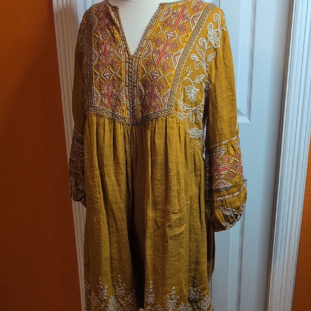 Johnny Was Yellow/Gold Embroidered Midi Dress W/Slip